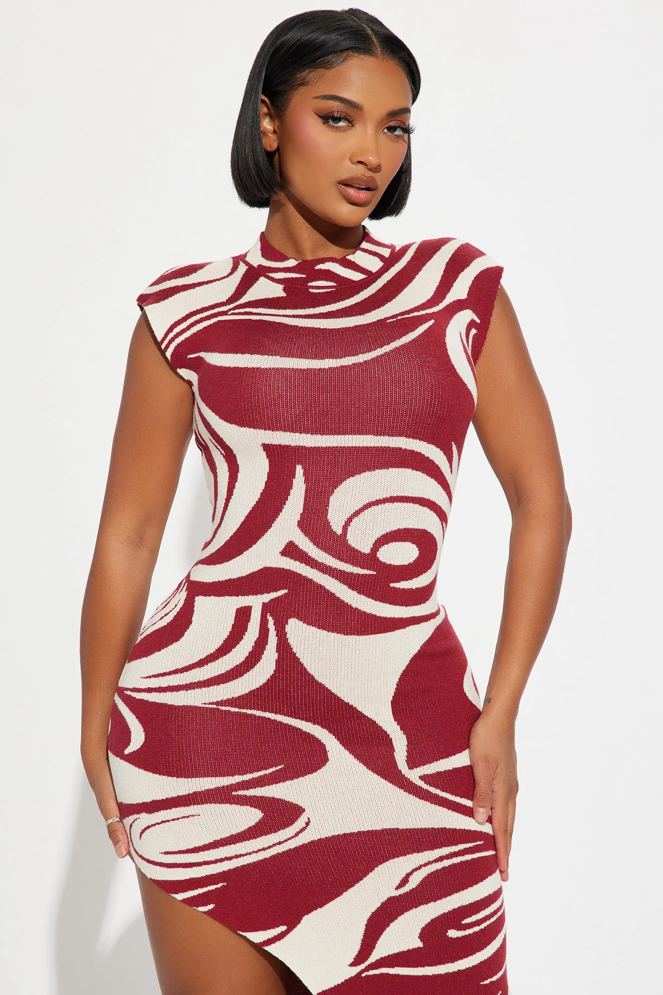 Abstract Moment Maxi Dress - Red/combo