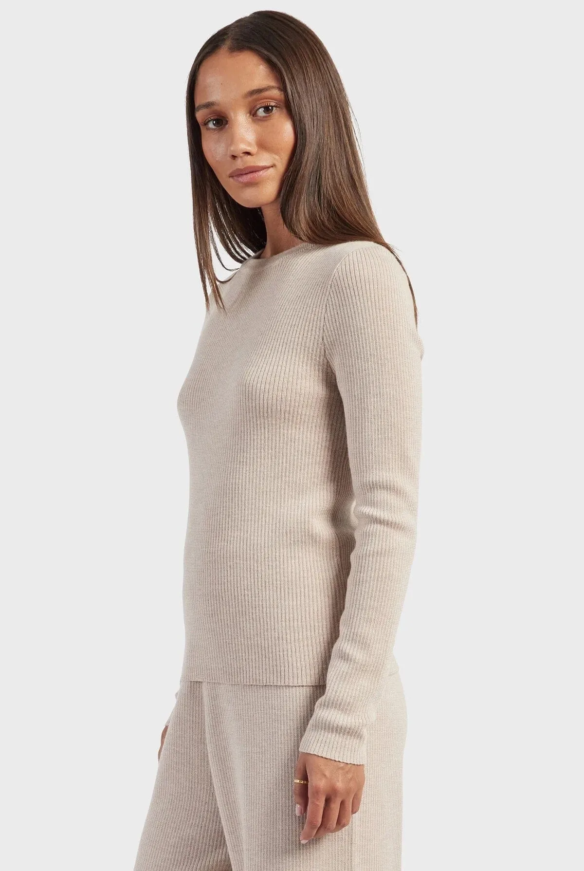 Academy Brand Women's Isle Merino Crew - Elm Beige