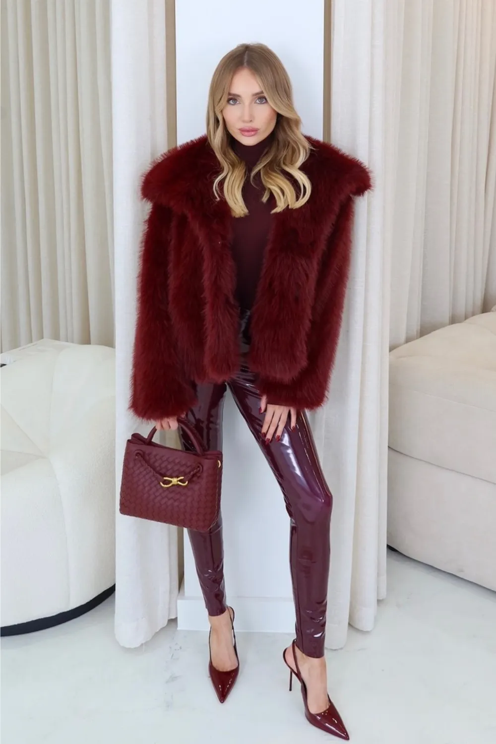 Florence burgundy short faux fur jacket