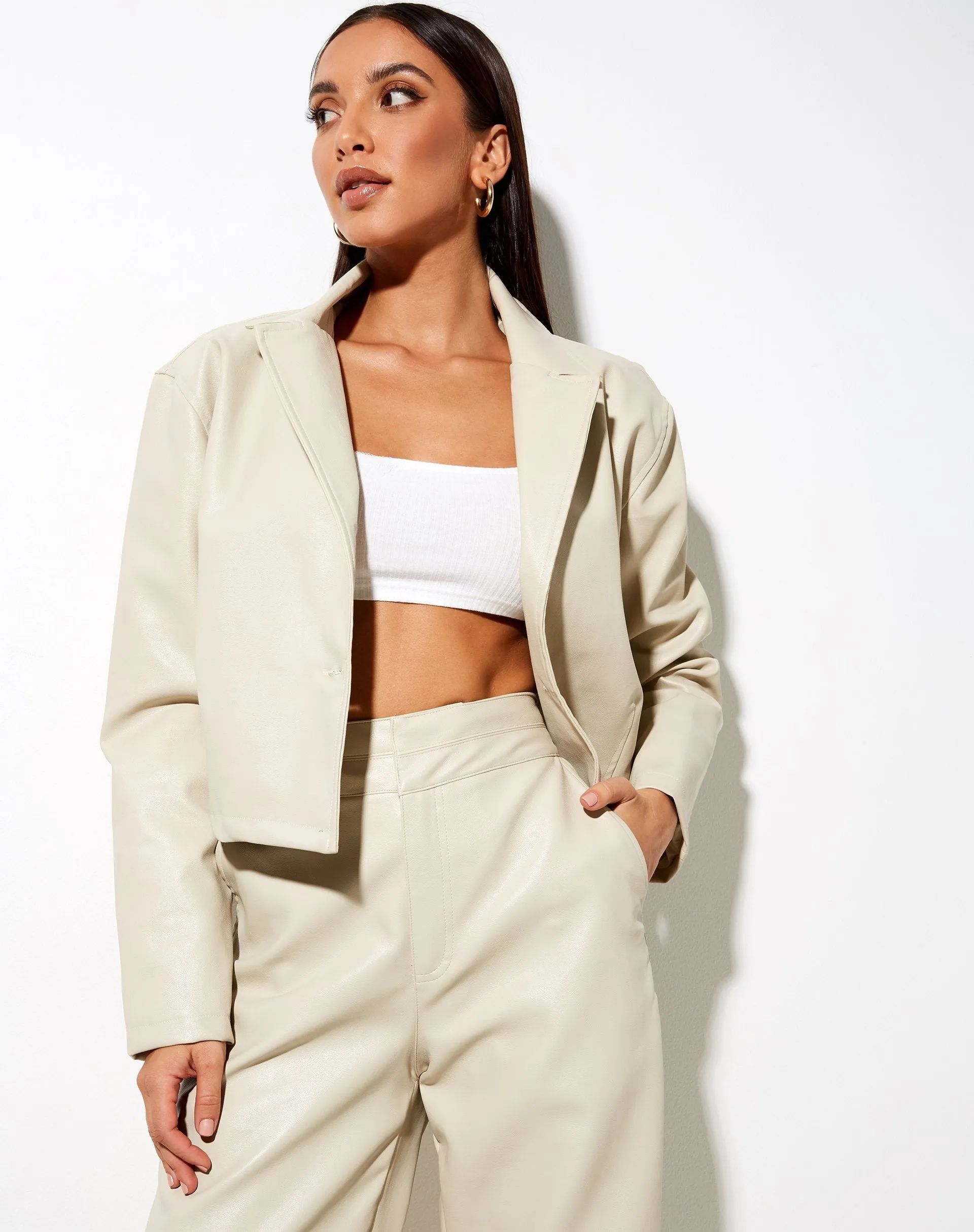 Maja Cropped Blazer in Pu Ecru