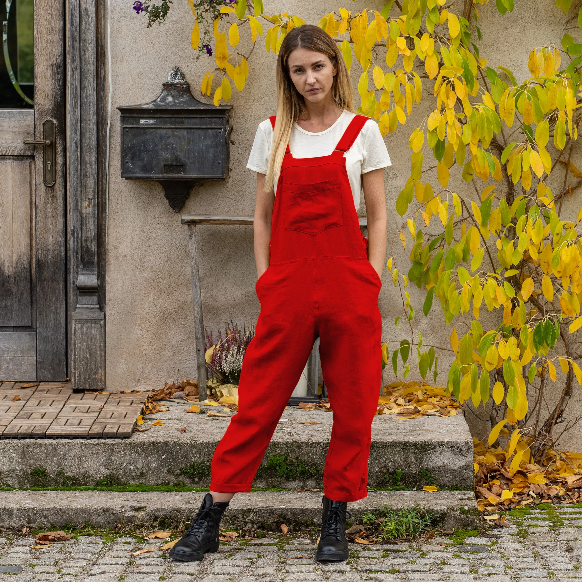 MENIQUE 100% Linen Pinafore Jumpsuit Nicci Pure Red