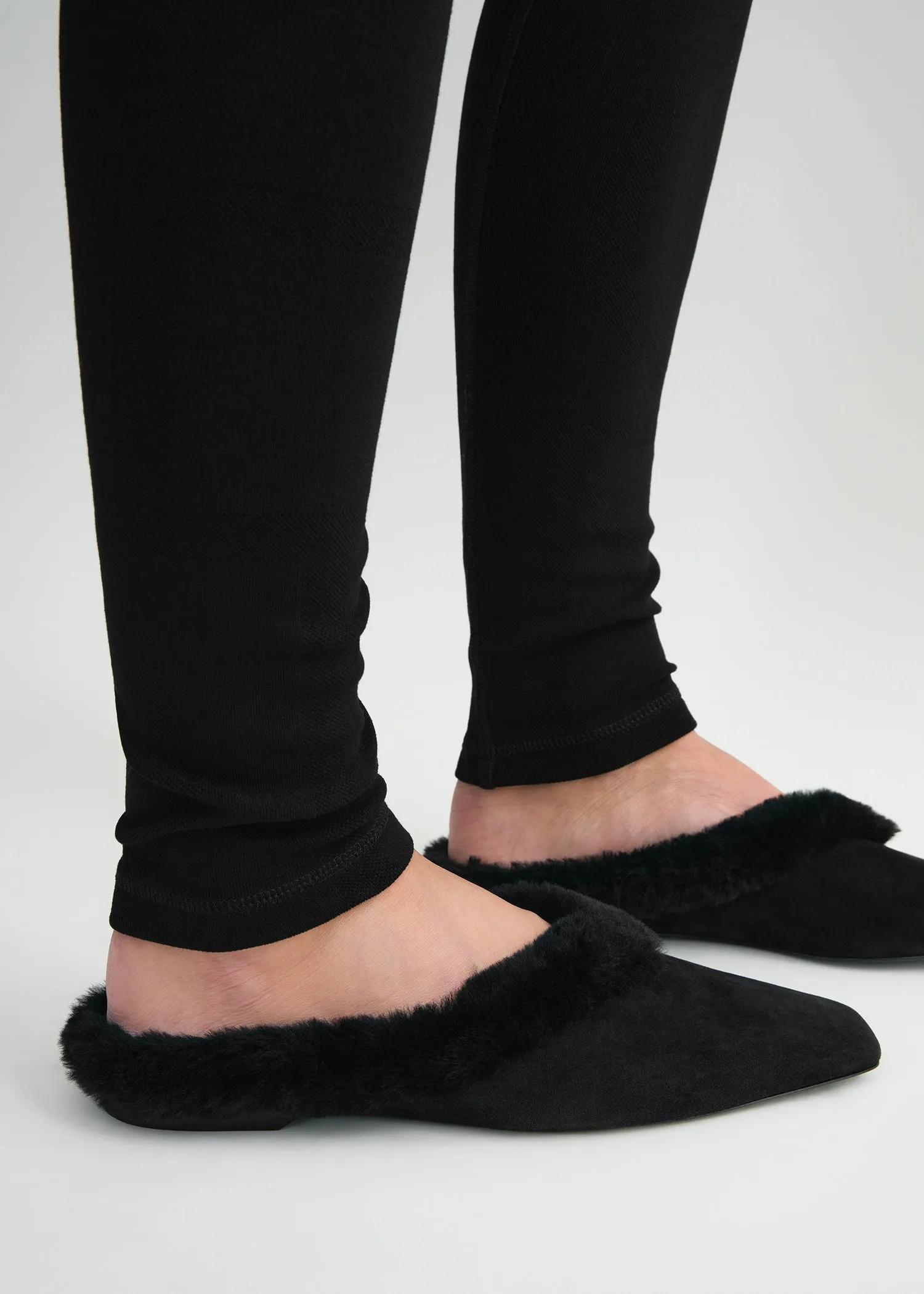 Shearling-edge slippers black