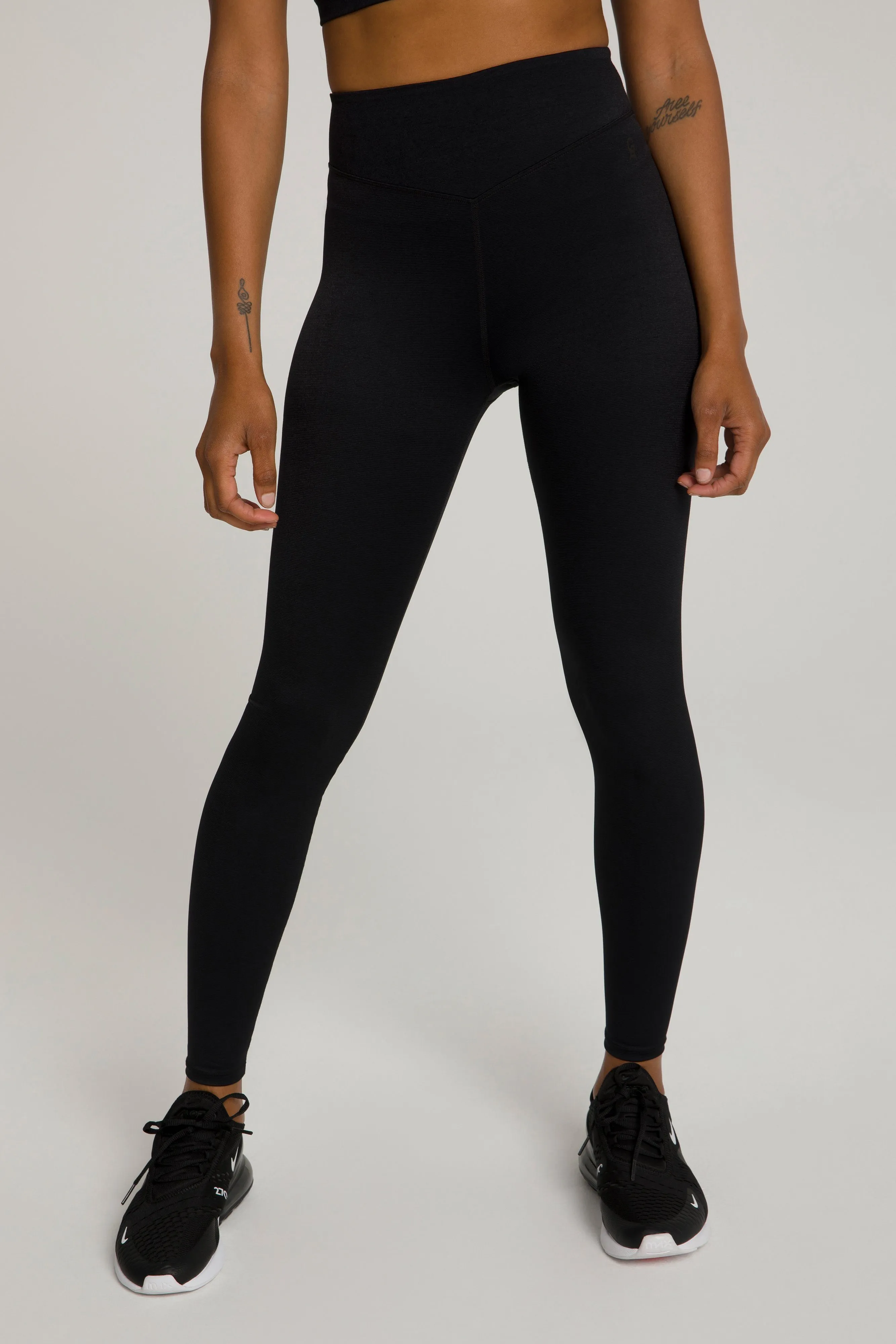 SHINY RIB LEGGING | BLACK001