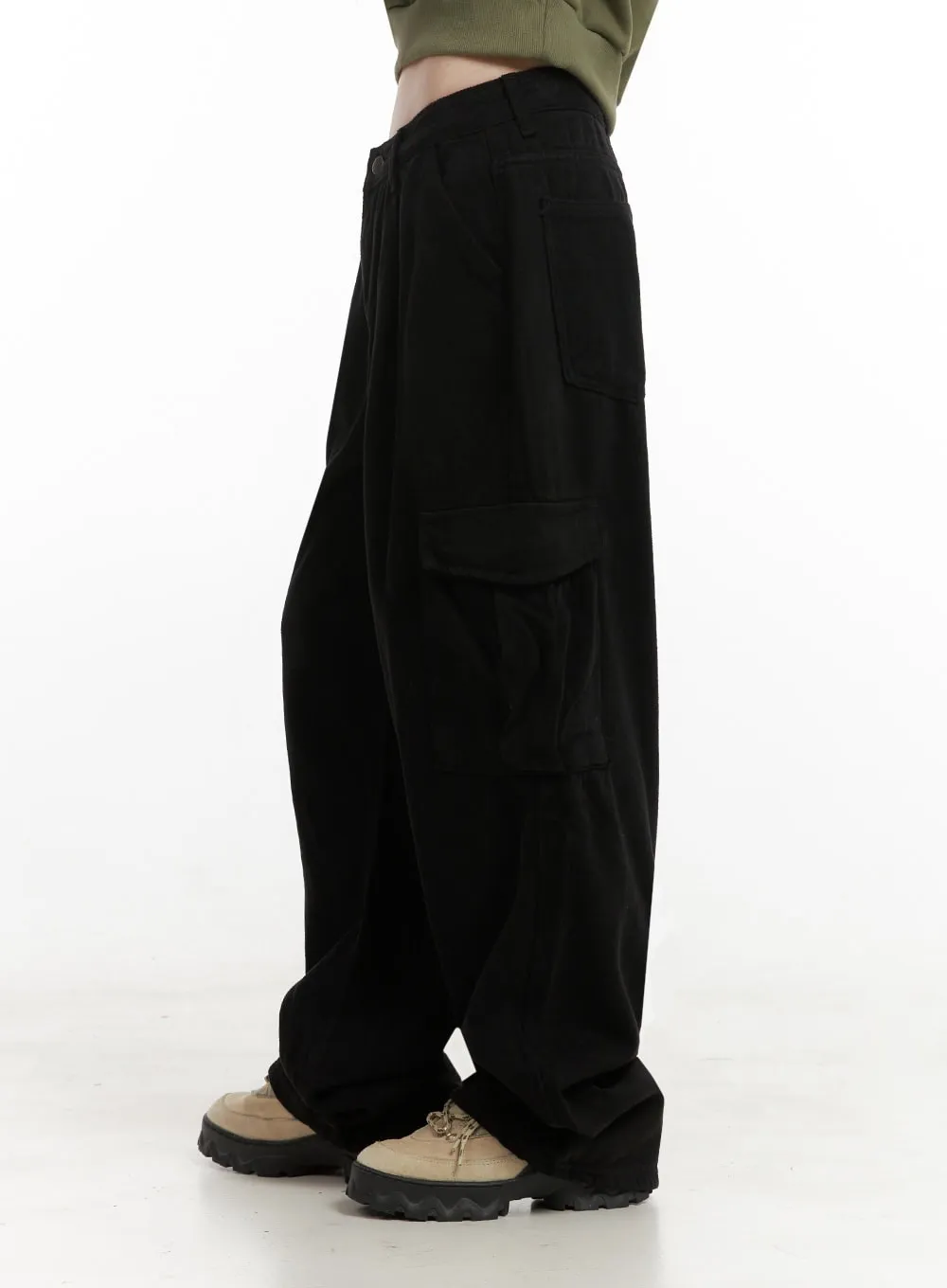 Solid Wide-Fit Cargo Pants ID402