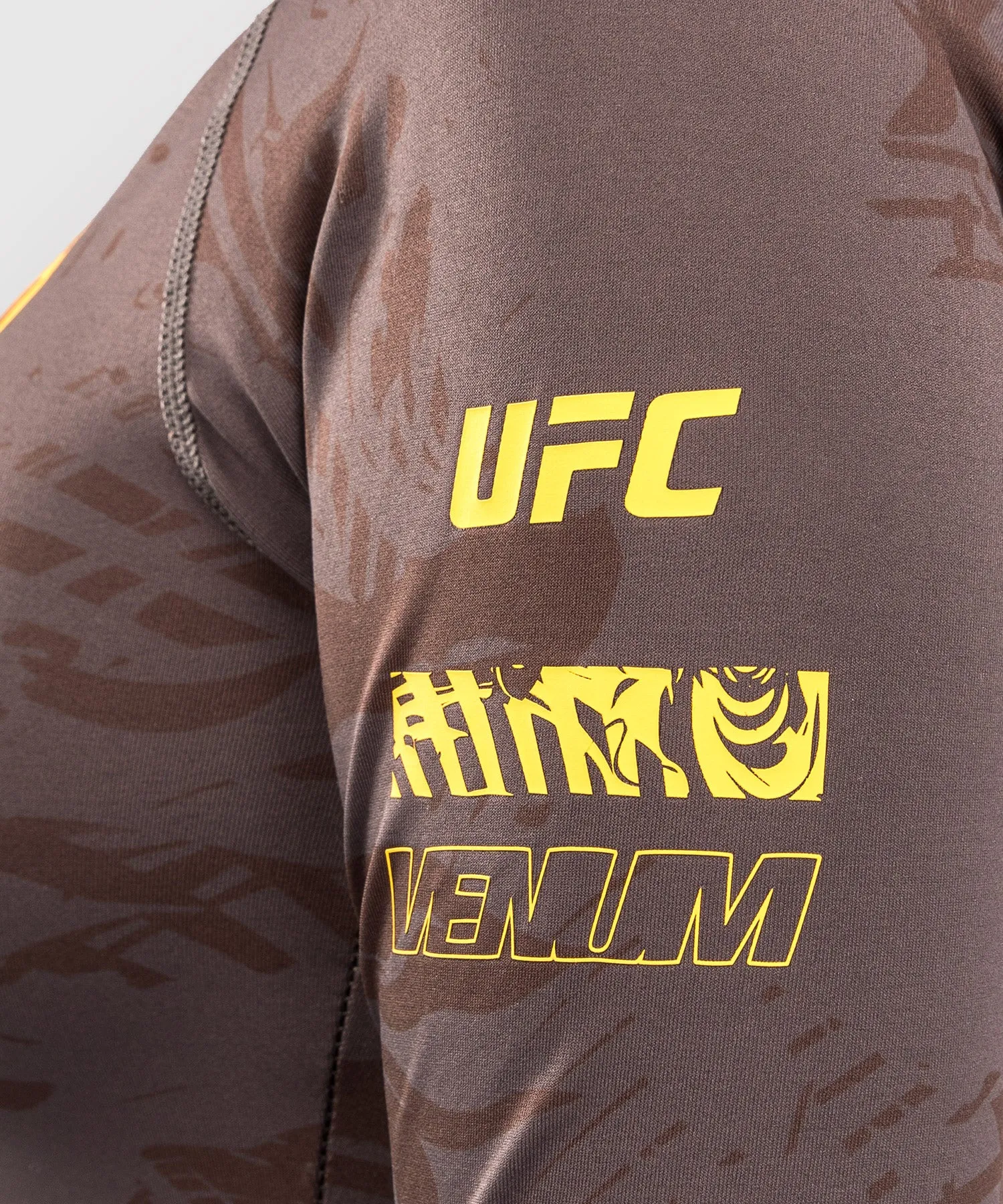 UFC Fusion by Venum Fight Week Women’s Performance Long Sleeve Rashguard - Earthen Brown