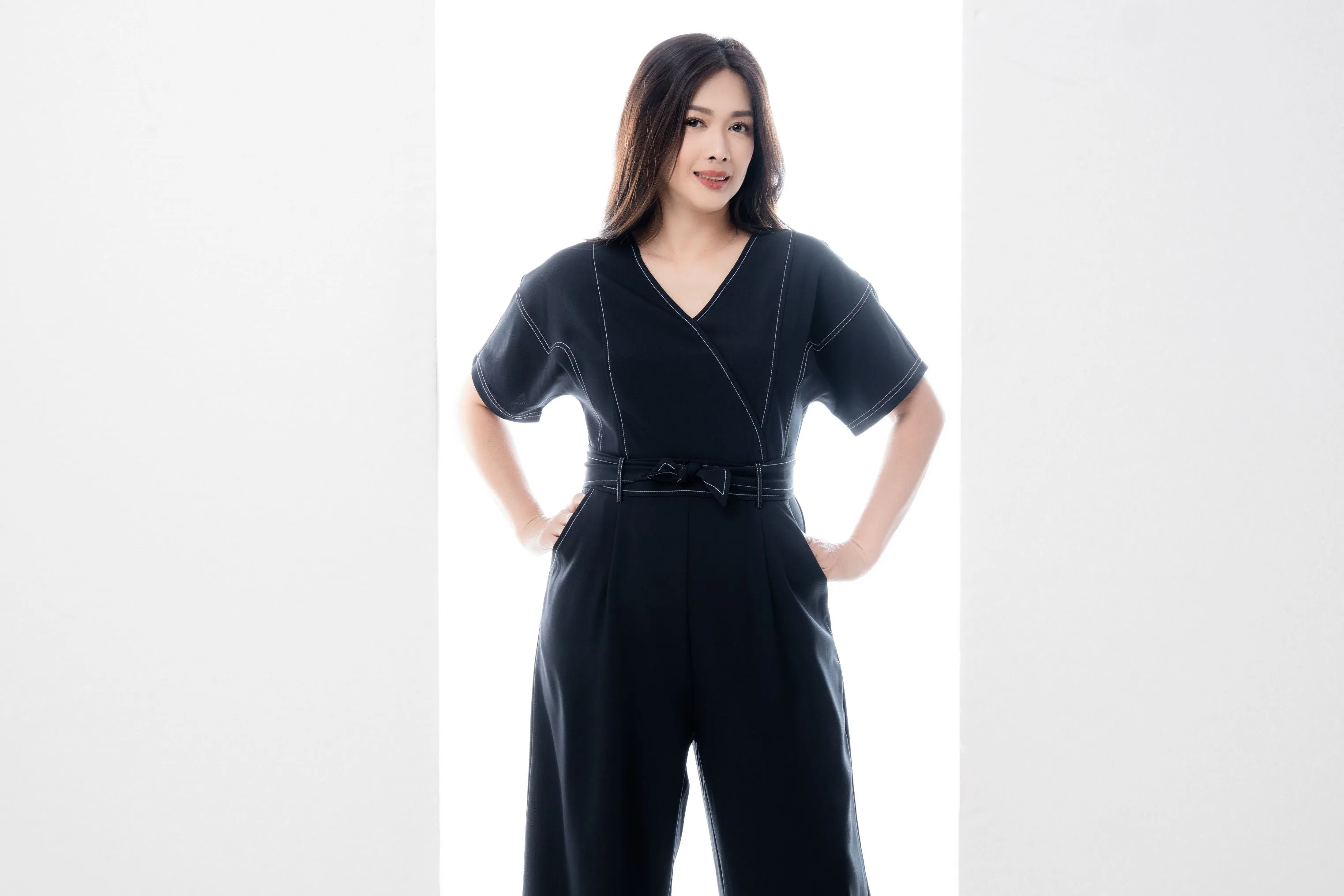 V-Neck Contrast Stitch Jumpsuit