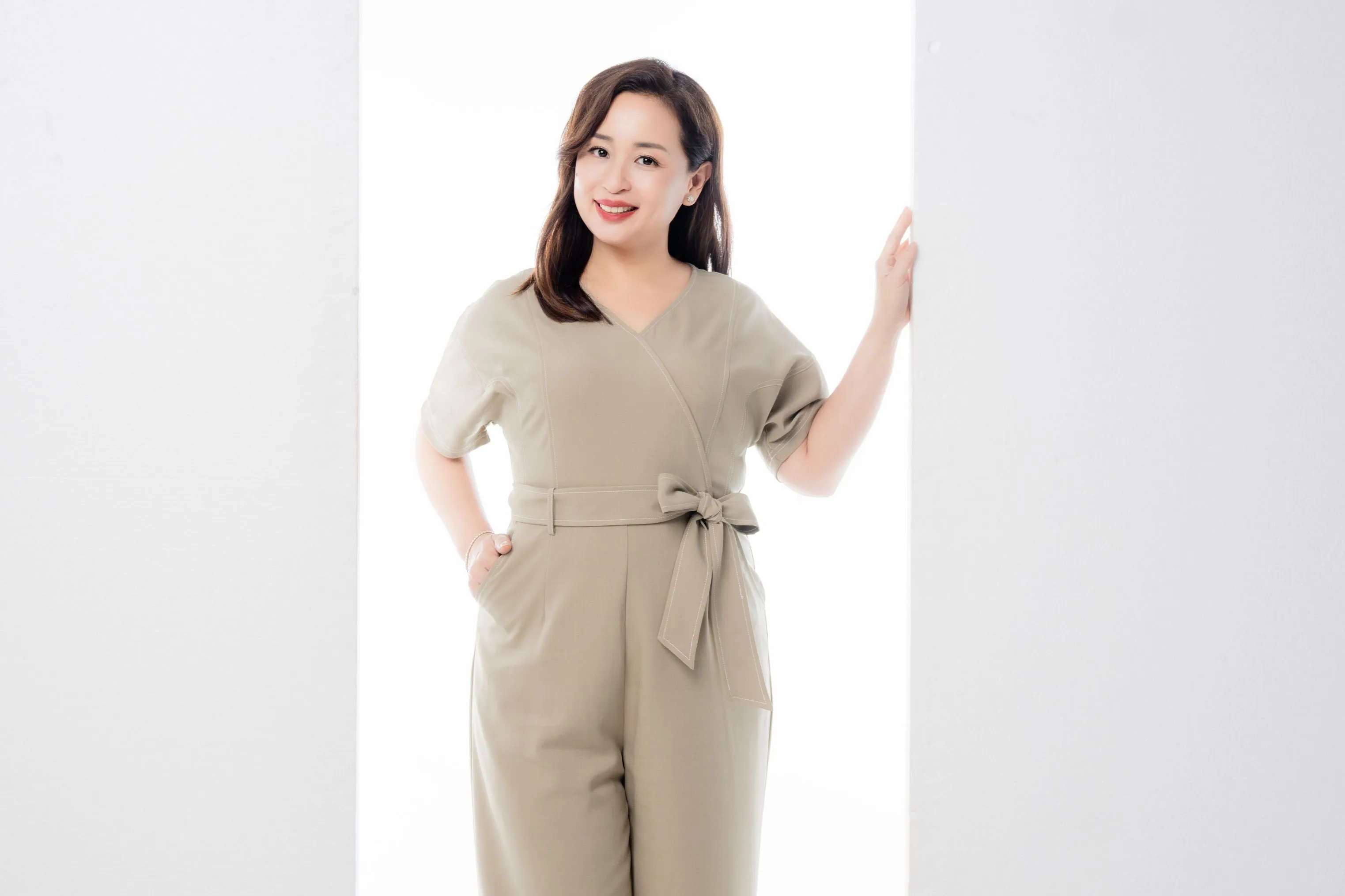 V-Neck Contrast Stitch Jumpsuit