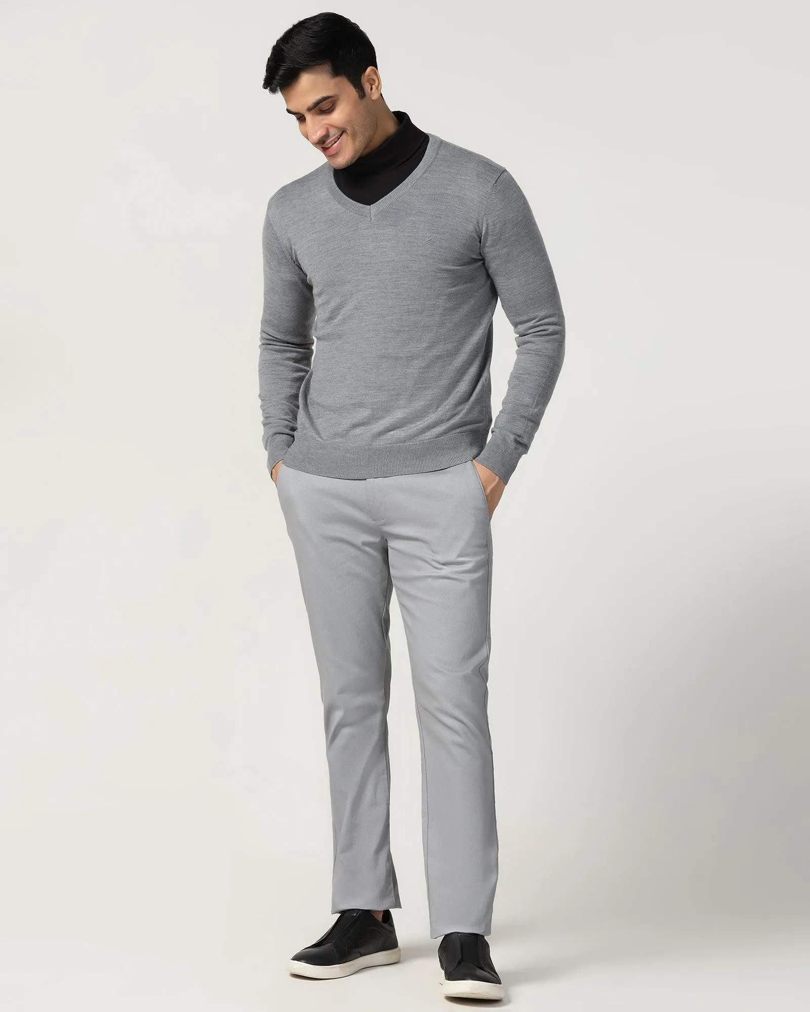 V-Neck Mid Grey Solid Sweater - Ken