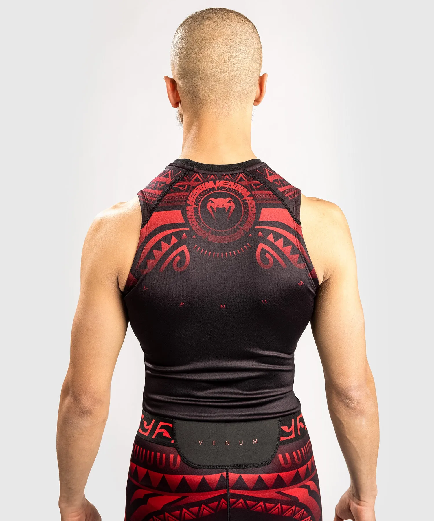 Venum Nakahi Rashguard - Sleeveless - Black/Red