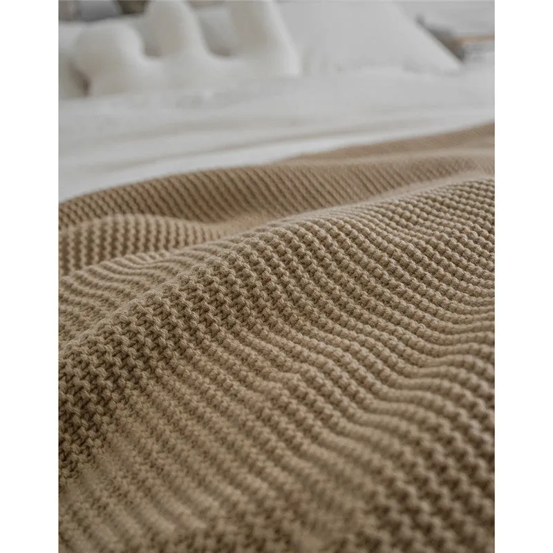 Woolen Knit Throw